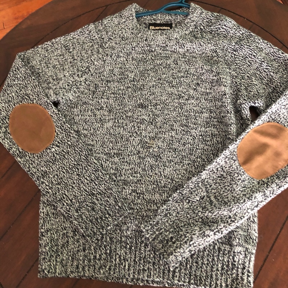 2/$30 Bluenotes Mens Medium Grey/White sweater